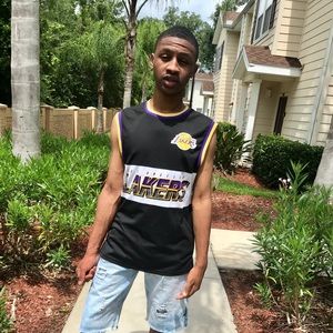 Meet your Posher, Adrian